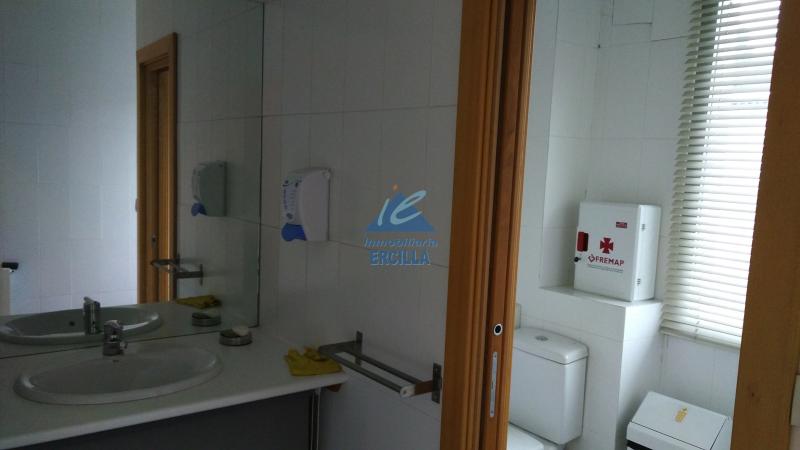 Pabellón en venta con buenas oficinas